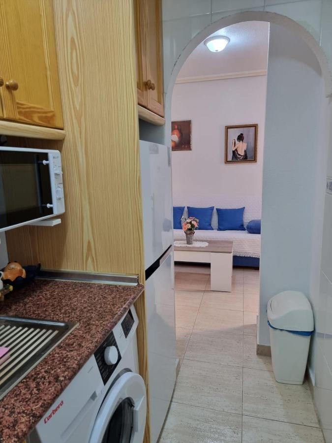 Gemuetliche Ferienwohnung In Torrevieja Ca100M Vom Strand Playa Del Cura Entfernt Exterior foto