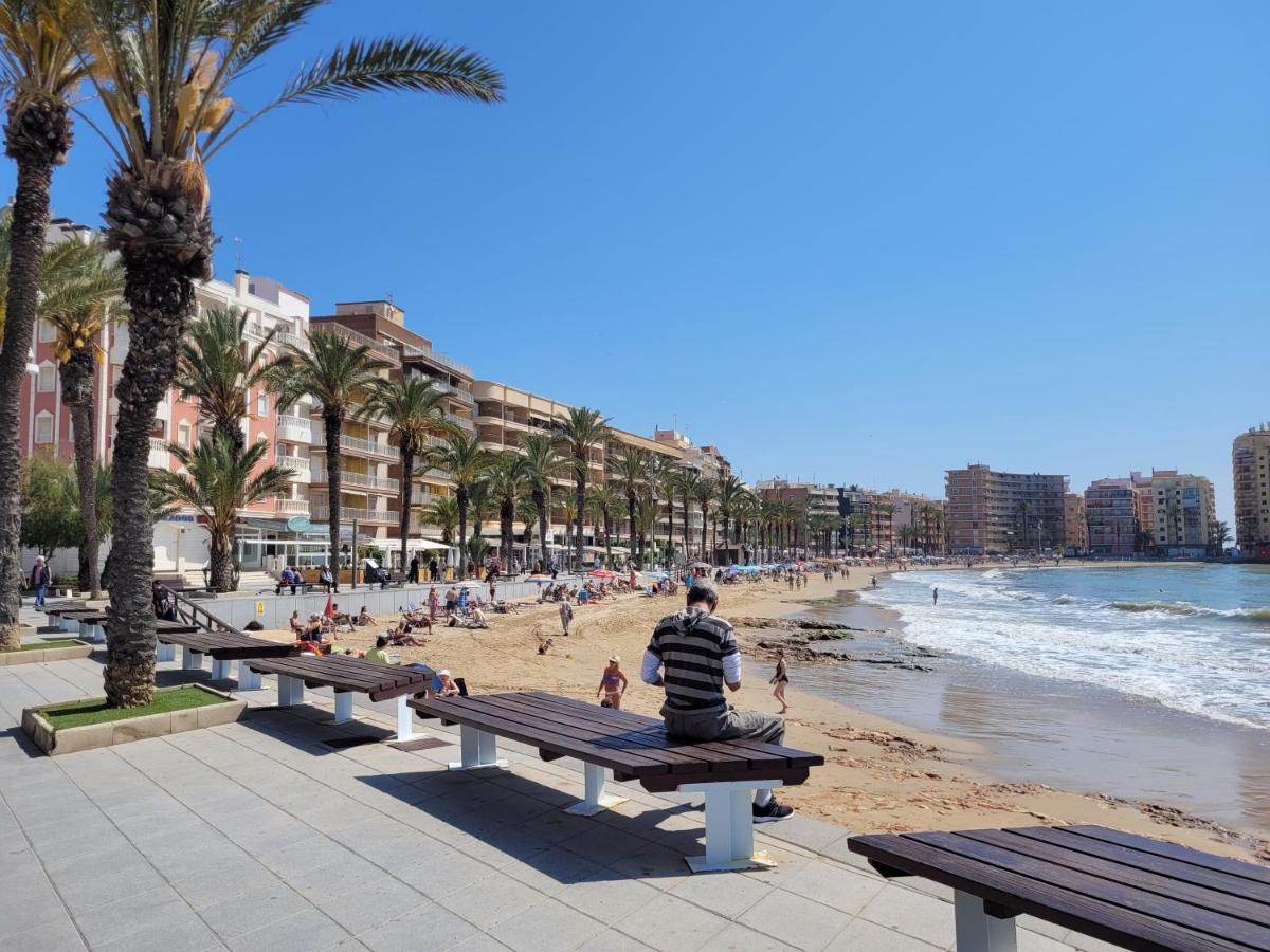 Gemuetliche Ferienwohnung In Torrevieja Ca100M Vom Strand Playa Del Cura Entfernt Exterior foto